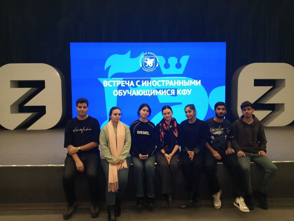 В КСК КФУ «УНИКС» состоялось большое собрание для иностранных обучающихся из стран дальнего зарубежья